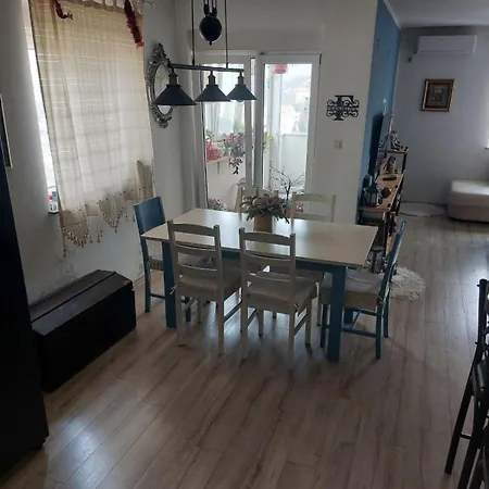 Jelena Apartament Novi Vinodolski